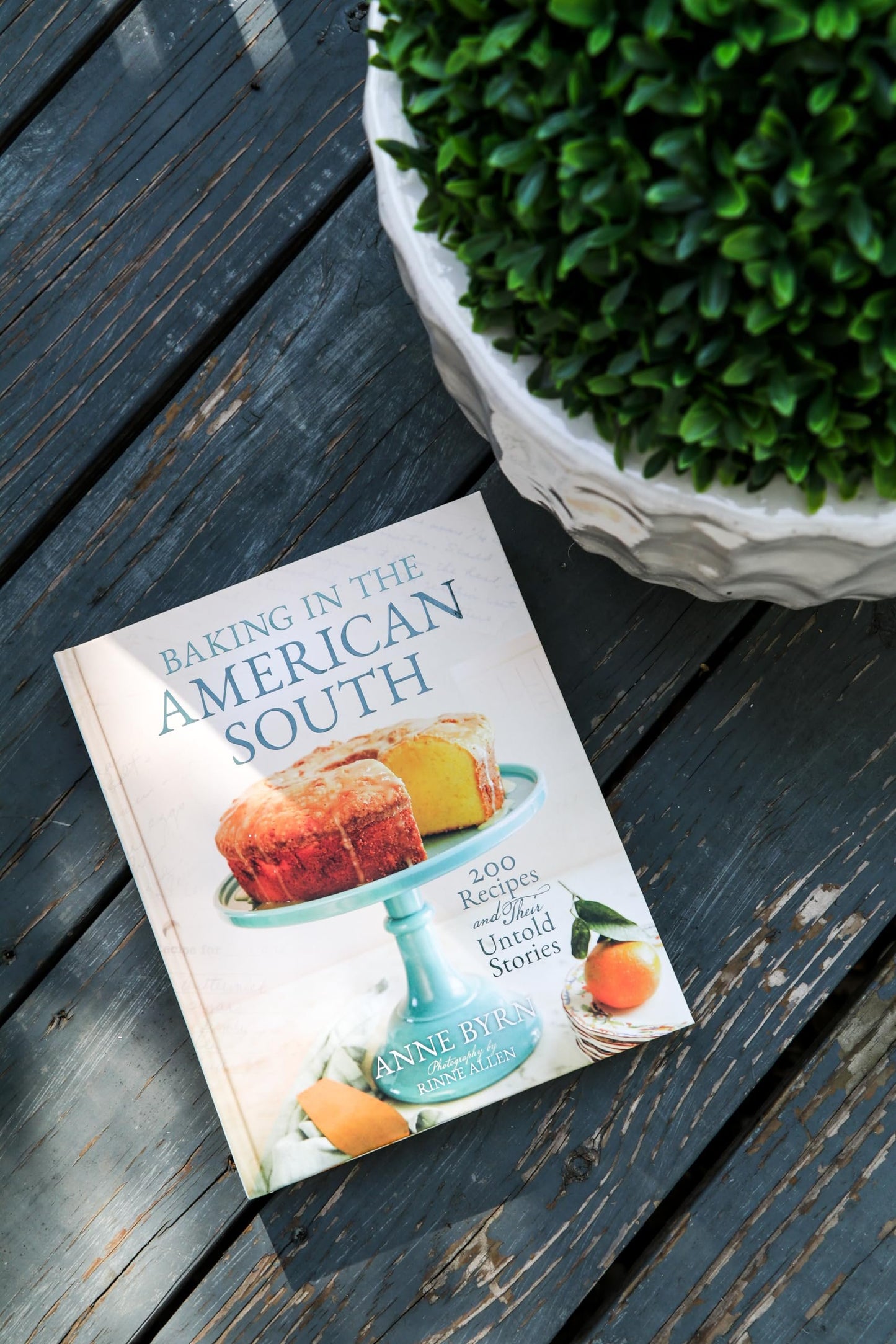 Baking in the American South: 200 Recipes and Their Untold Stories (A Definitive Guide to Southern Baking)